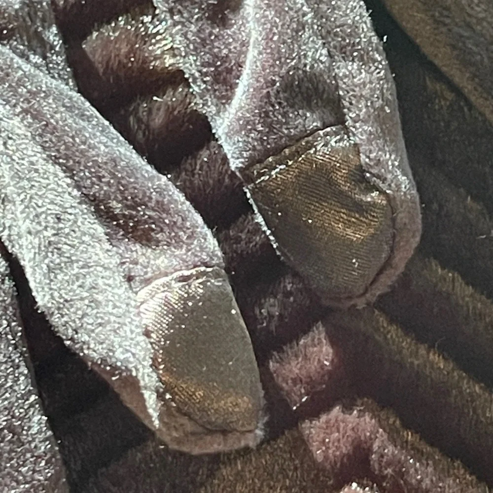 SPRIGS CHEVRON Faux Fur Pull Through Scarf & Glove Set
